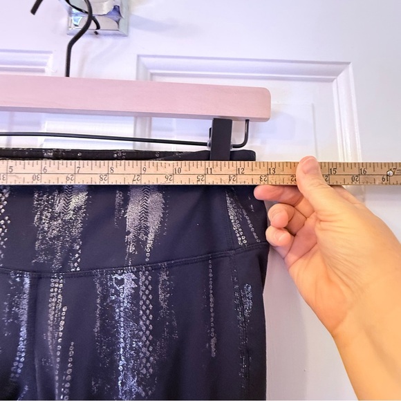 Athleta Black and Silver Cropped Leggings - Picture 7 of 10